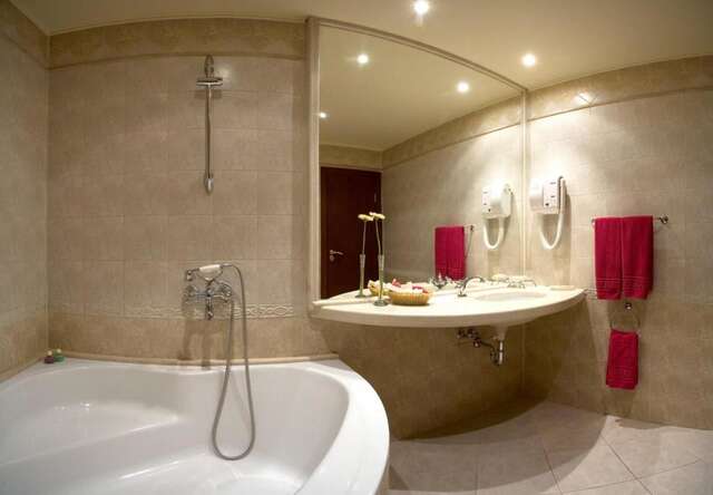 Отель Capitol Hotel Варна-29